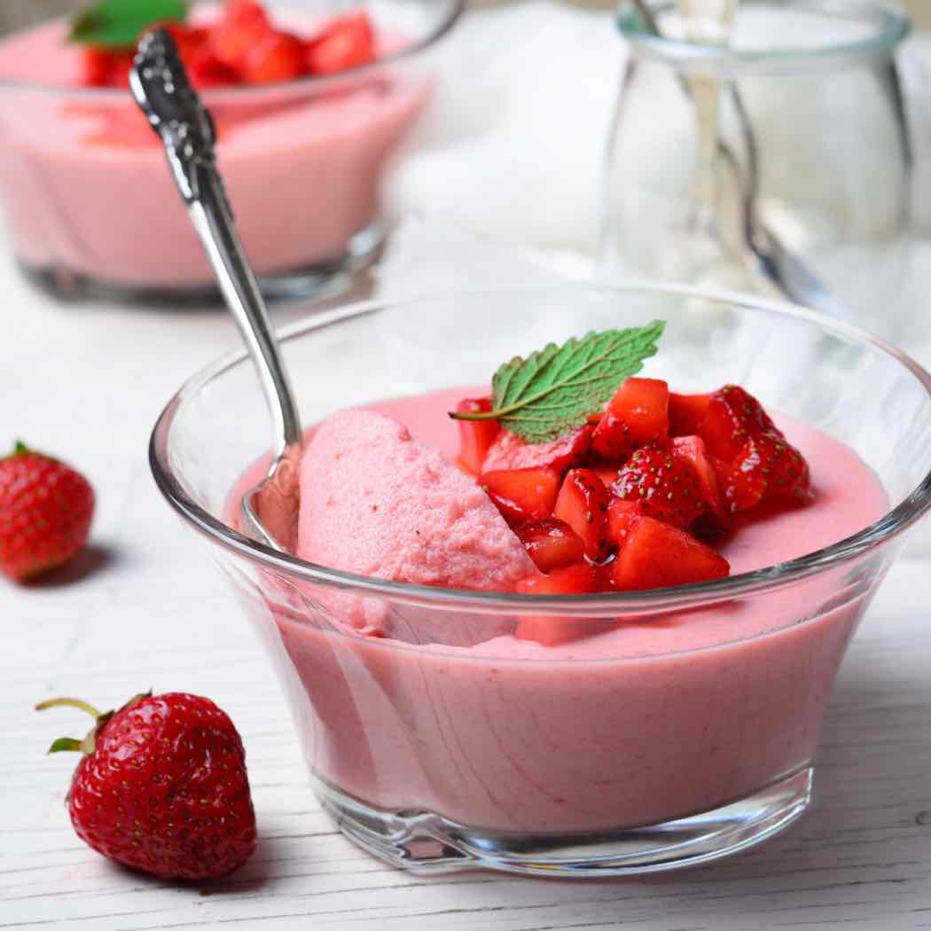 frozen fruit Strawberry Mousse